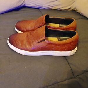 Robert Graham Shoes Mens 11 brown Leather Sneakers Low Top Embossed Skulls